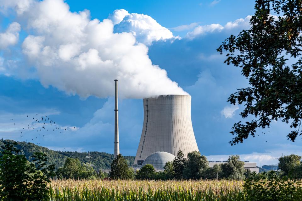 Die Klima-Aktivistin Greta Thunberg ist dafür, die letzten drei Atomkraftwerke am Netz zu lassen, statt auch Kohle zu setzen. - Copyright: Armin Weigel/picture alliance via Getty Images