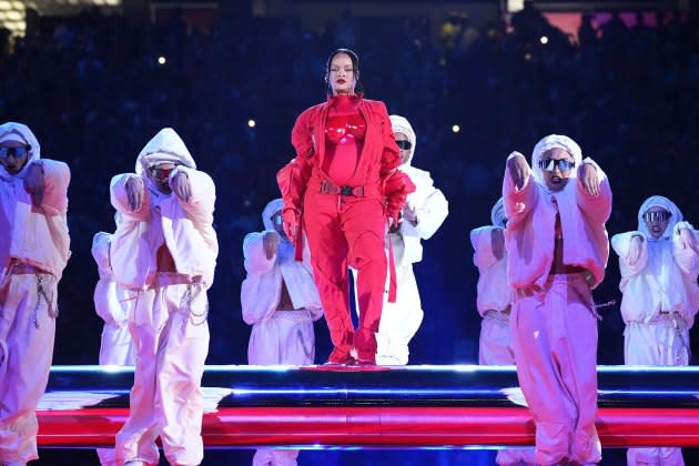 WATCH: Super Bowl halftime show pregnant Rihanna soars