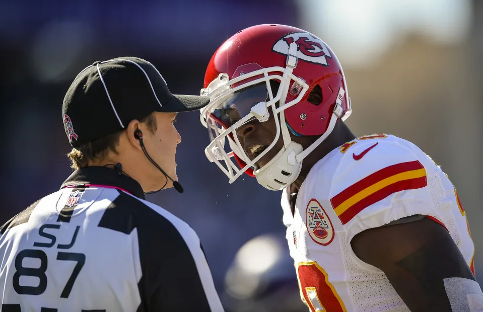 Kansas City Chiefs wide receiver Jeremy Maclin (19) pleads for a penalty to side judge Walt Coleman IV in the third quarter against the Minnesota Vikings on Oct. 18, 2015 at TCF Stadium in Minneapolis. The Vikings won, 16-10. (David Eulitt/Kansas City Star/Tribune News Service via Getty Images)