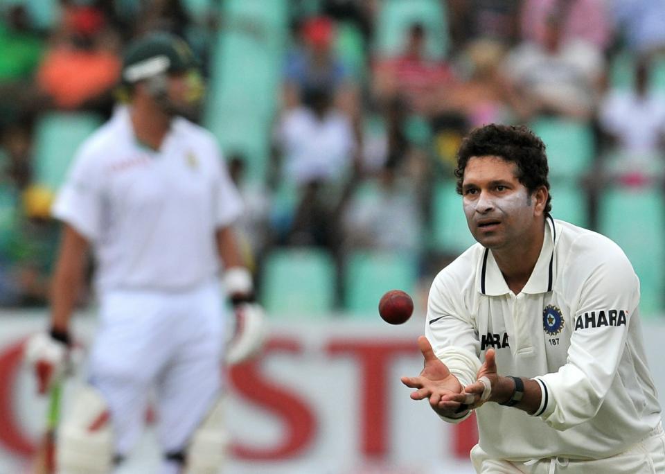 India's bowler Sachin Tendulkar in action during South Africa's 2nd innings on the third day of the second Test at Kingsmead Stadium in Durban on December 28, 2010. AFP PHOTO / ALEXANDER JOE (Photo credit should read ALEXANDER JOE/AFP/Getty Images)