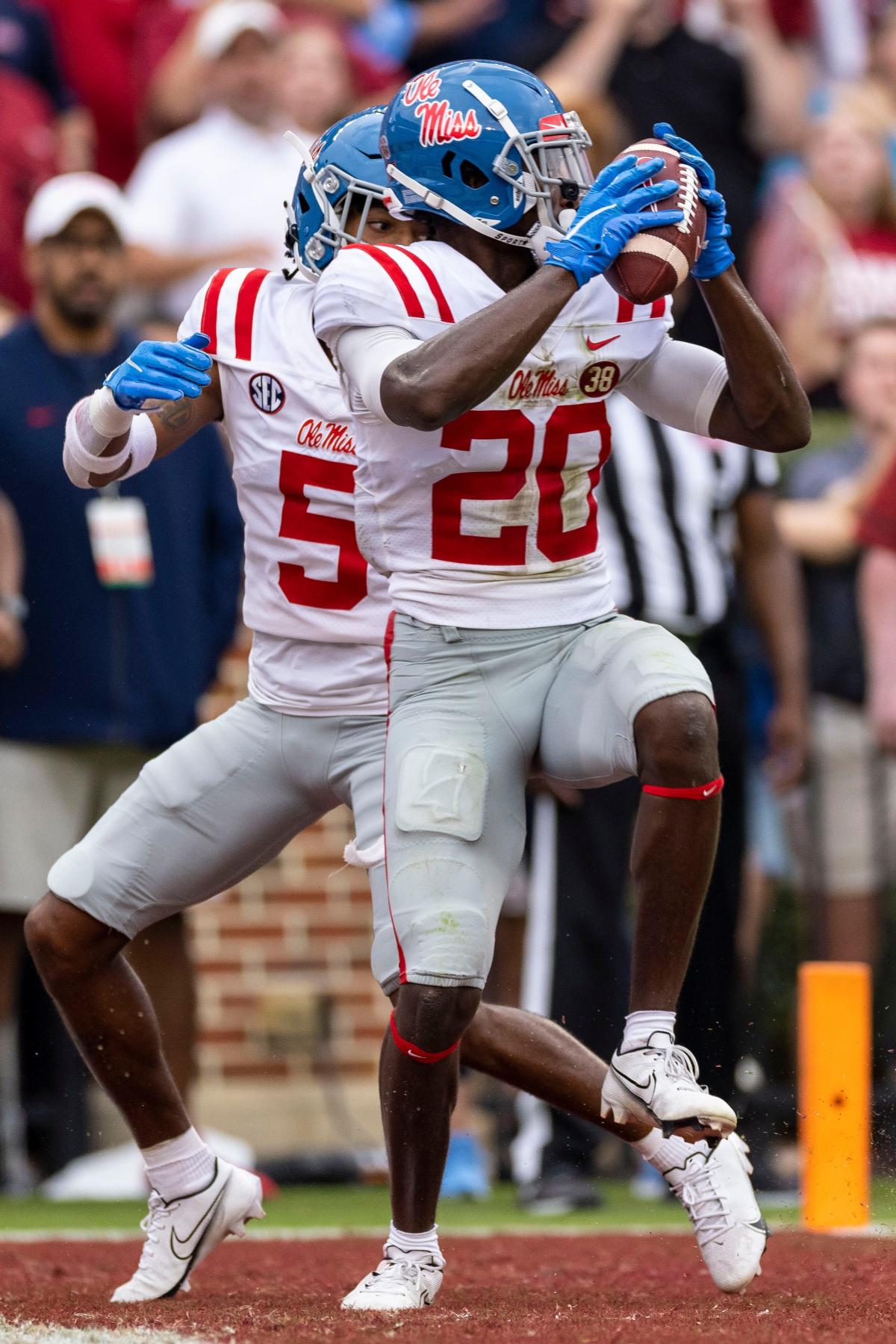 What To Know About Ole Miss Transfer Keidron Smith New Kentucky Football Defensive Back 7297