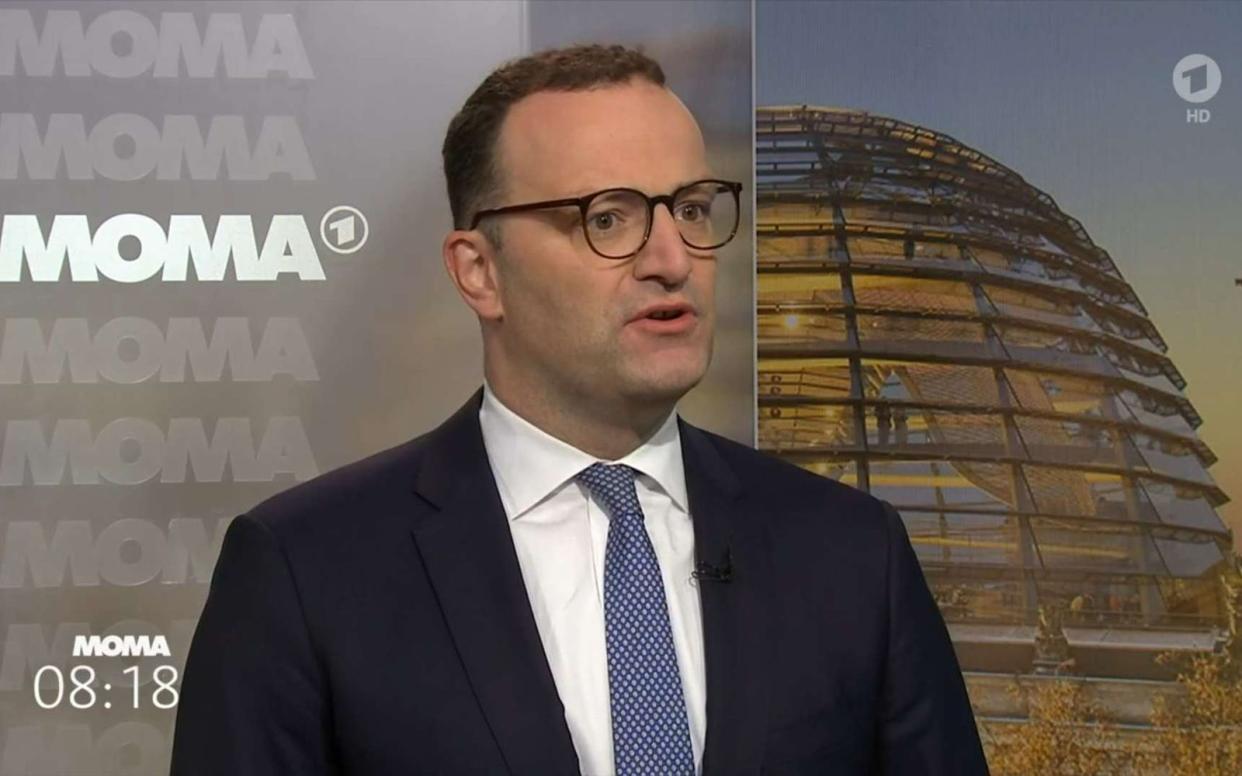 Im ARD-"Morgenmagazin" äußerte sich Jens Spahn (CDU) am Donnerstag über eine mögliche Drittstaaten-Regelung für Asylverfahren. (Bild: ARD)