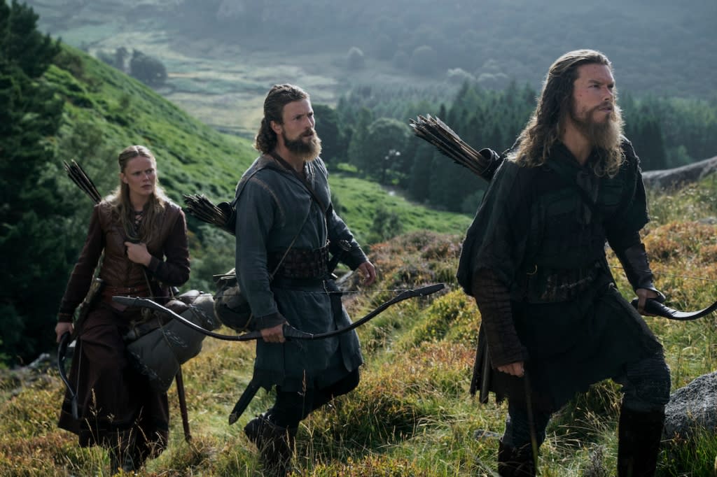 Vikings: Valhalla. (L to R) Frida Gustavsson as Freydis Eriksdotter, Leo Suter as Harald Sigurdsson, Sam Corlett as Leif Eriksson in episode 201 of Vikings: Valhalla. Cr. Bernard Walsh/Netflix © 2022