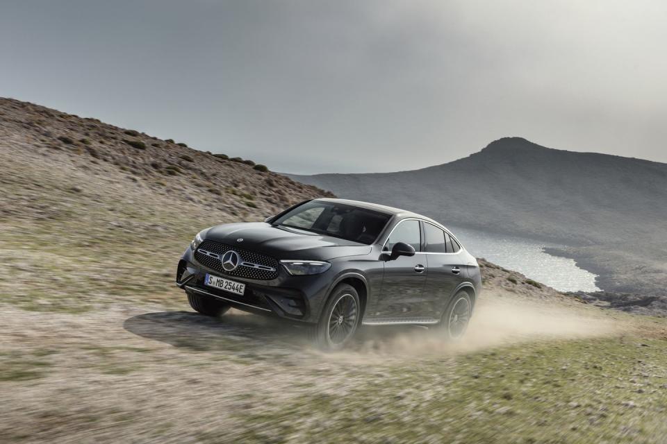 <p>The new GLC Coupe's styling has the same silhouette as its predecessor and shares many similar design cues too.</p>