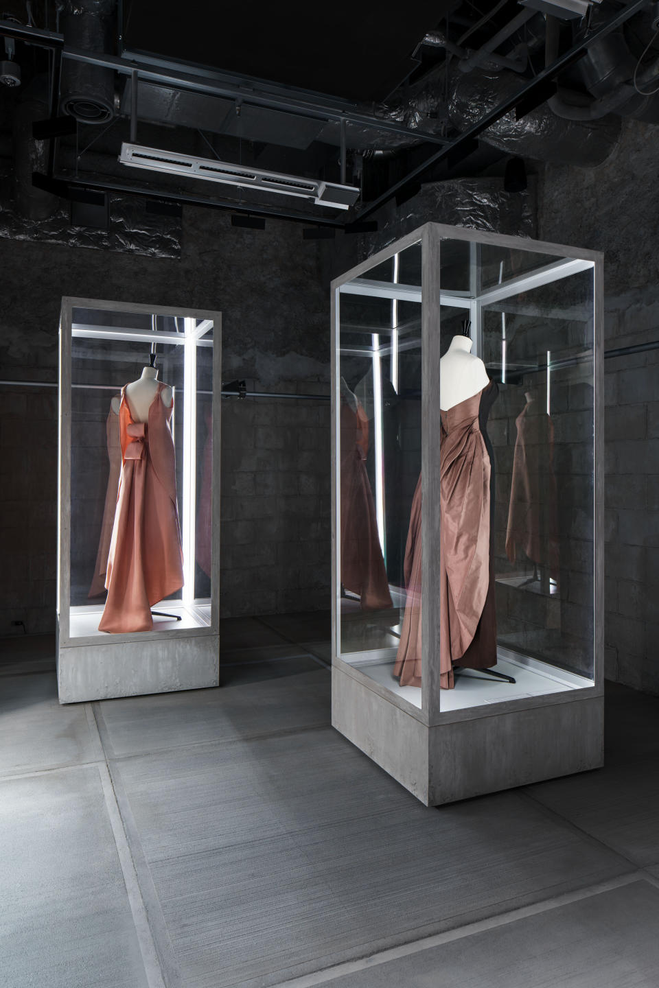 Vintage couture dresses by Cristóbal Balenciaga on display.