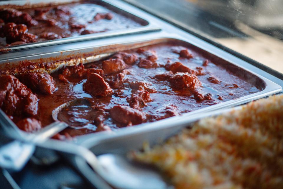 A tray of chicken curry at restaurant.