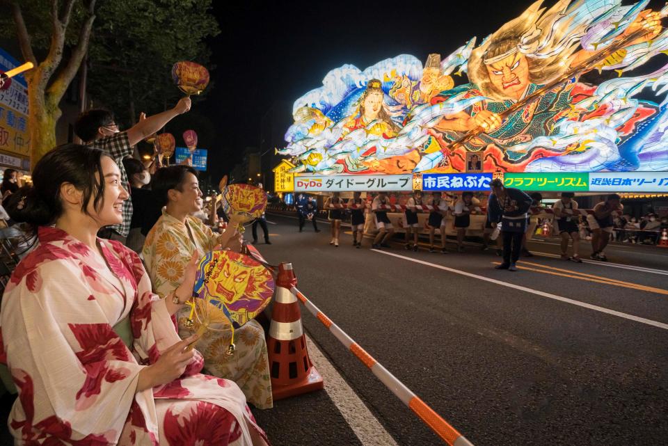  專車接送參加祭典。（圖片來源：星野集團）