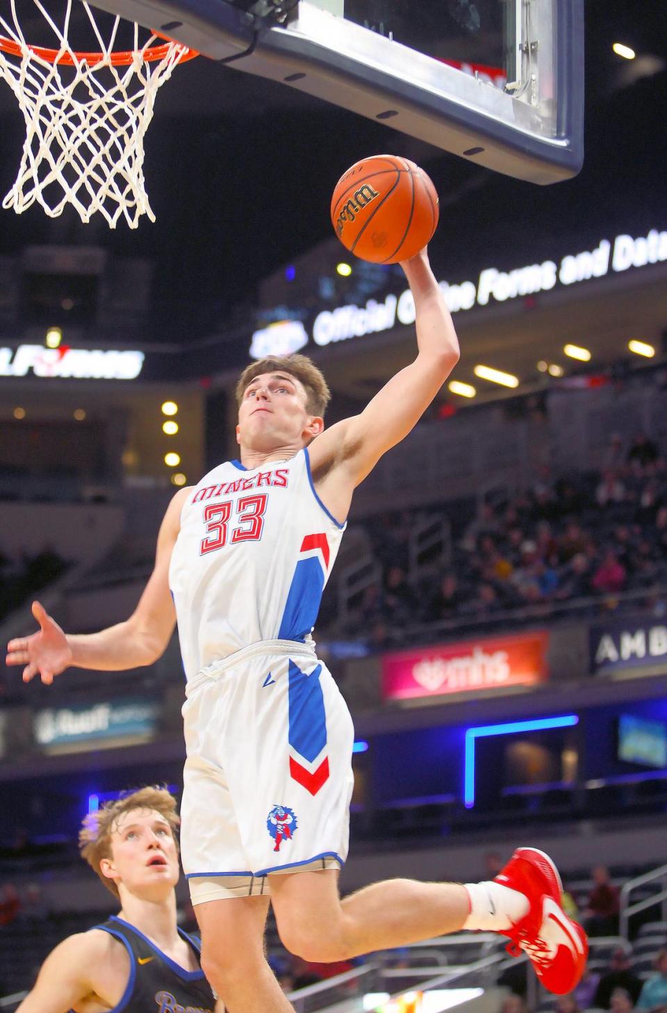 Joey Hart averaged 23.7 points per game and shot 39.9 percent on threes during his senior season of high school.