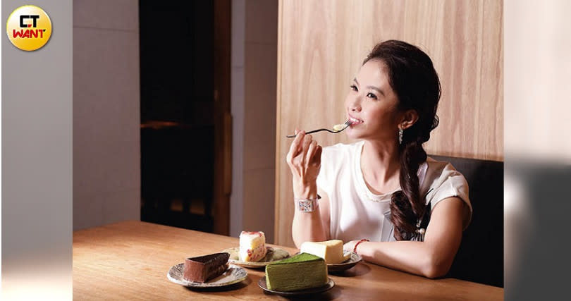 陳小菁笑稱「有第二個胃」，吃完正餐一定要吃甜點。（圖／許方正攝）