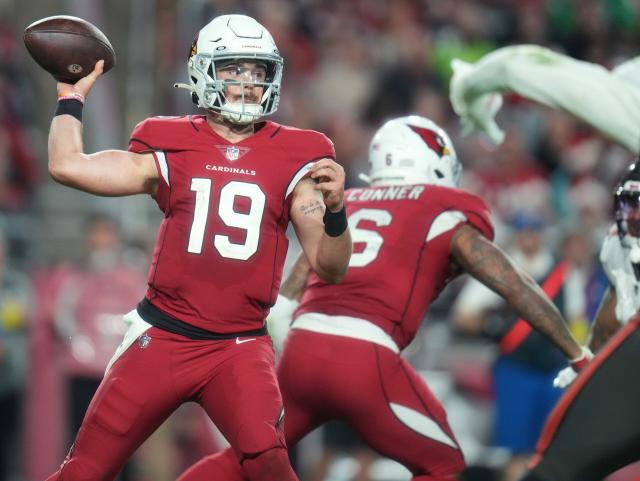 Buccaneers beat Cardinals 19-16