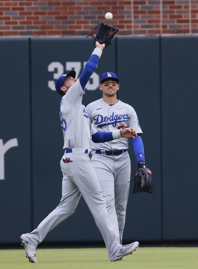 Ozuna's 2-run homer in 8th powers Braves past Dodgers 5-3