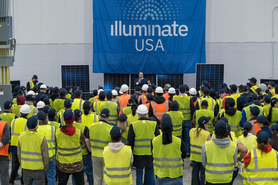Illuminate USA CFO Kurt Wagner speaks to employees on Thursday, Feb. 15, which was the first day of production at the new solar panel manufacturer's Pataskala facility. Illuminate USA has hired more than 475 employees in central Ohio and eventually will have 1,000 employees.