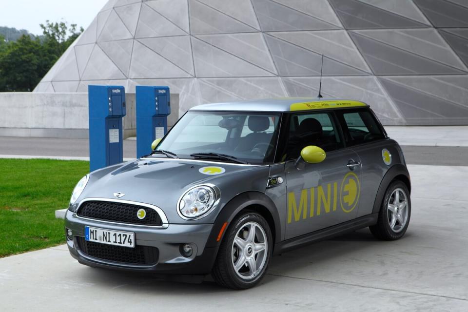 P90066291_highRes_mini-e-munich-cooper.jpg