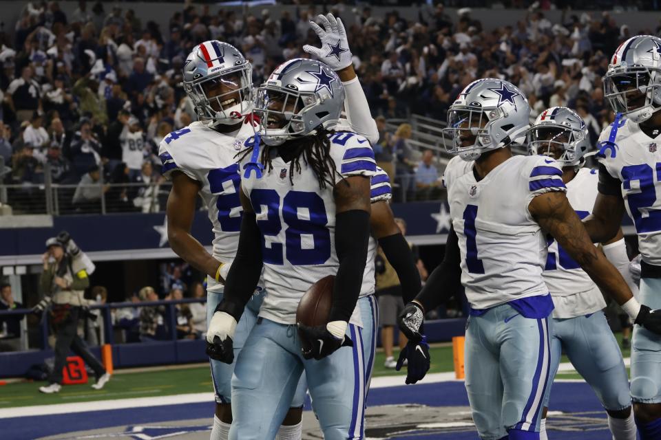 Malik Hooker (28) and the Cowboys' defense did a number on the Colts. (AP Photo/Ron Jenkins)