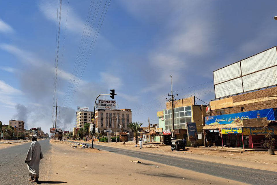 Smoke rises as clashes continue between the Sudanese Armed Forces and the paramilitary Rapid Support Forces (RSF), in Khartoum, Sudan, May 1, 2023. / Credit: Ahmed Satti/Anadolu Agency/Getty