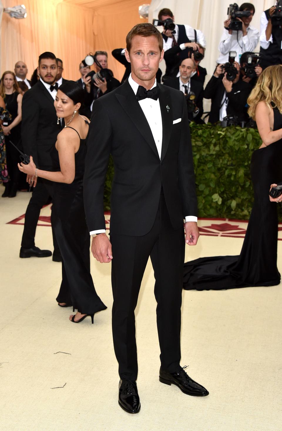 <h1 class="title">Alexander Skarsgård in Brioni, Tod’s shoes, Chanel watch, and David Yurman cufflinks</h1><cite class="credit">Photo: Getty Images</cite>