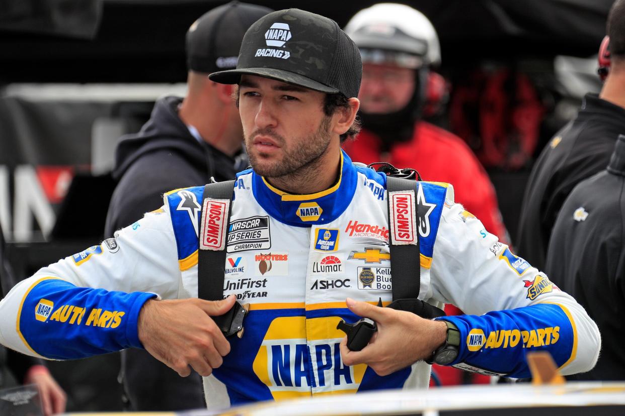 Chase Elliott (#9 Hendrick Motorsports NAPA Auto Parts Chevrolet) prepares for qualfying for the NASCAR Cup Series Playoff Xfinity 500 on October 29, 2022 at Martinsville Speedway in Martinsville, VA.