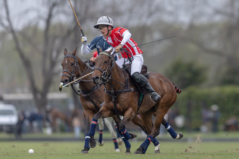 Camilo Castagnola no estuvo tan goleador esta vez, pero aportó a la conquista de Scone en San Isidro durante todo el certamen.