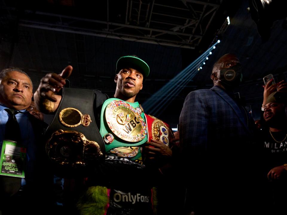 Errol Spence Jr leaving AT&T Stadium with another welterweight belt (Getty Images)