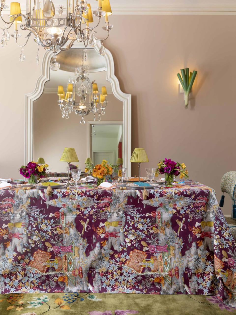 6) Lodi Garden Rectangular Tablecloth in Plum