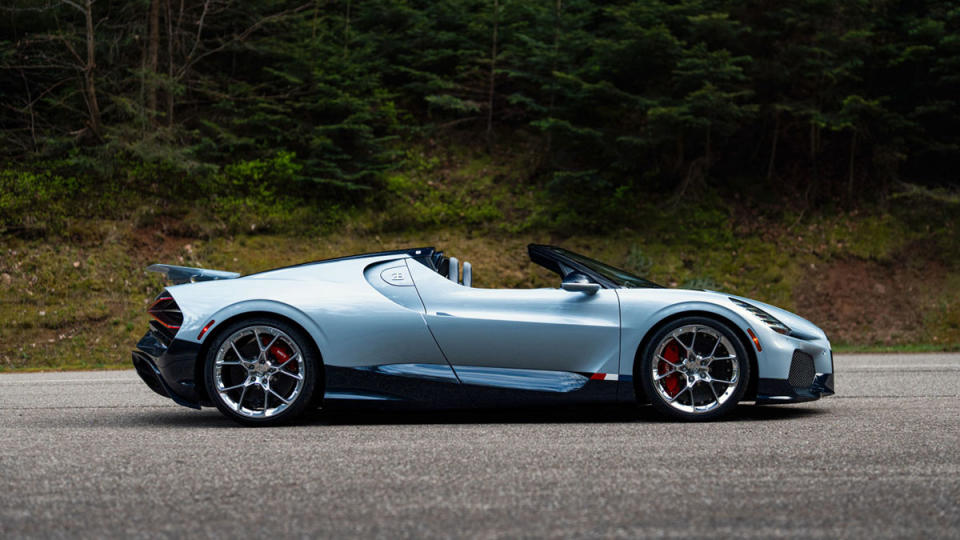 The Bugatti Mistral from the side