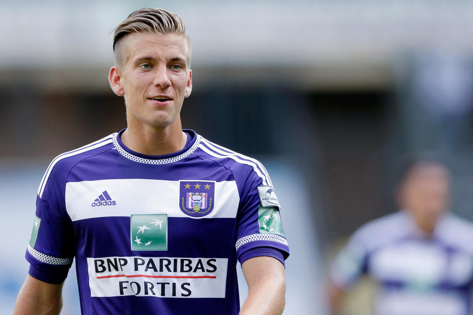 Wer wird Nachfolger von Kevin de Bruyne? Wie "WAZ" berichtet, soll Dennis Praet vom RSC Anderlecht ein heißer Kandidat sein. Demnach seien die Gespräche bereits relativ weit fortgeschritten. Als Ablöse für den 21-Jährigen stehen bis zu zehn Millionen Euro im Raum. (Bild-Copyright: Getty Images)