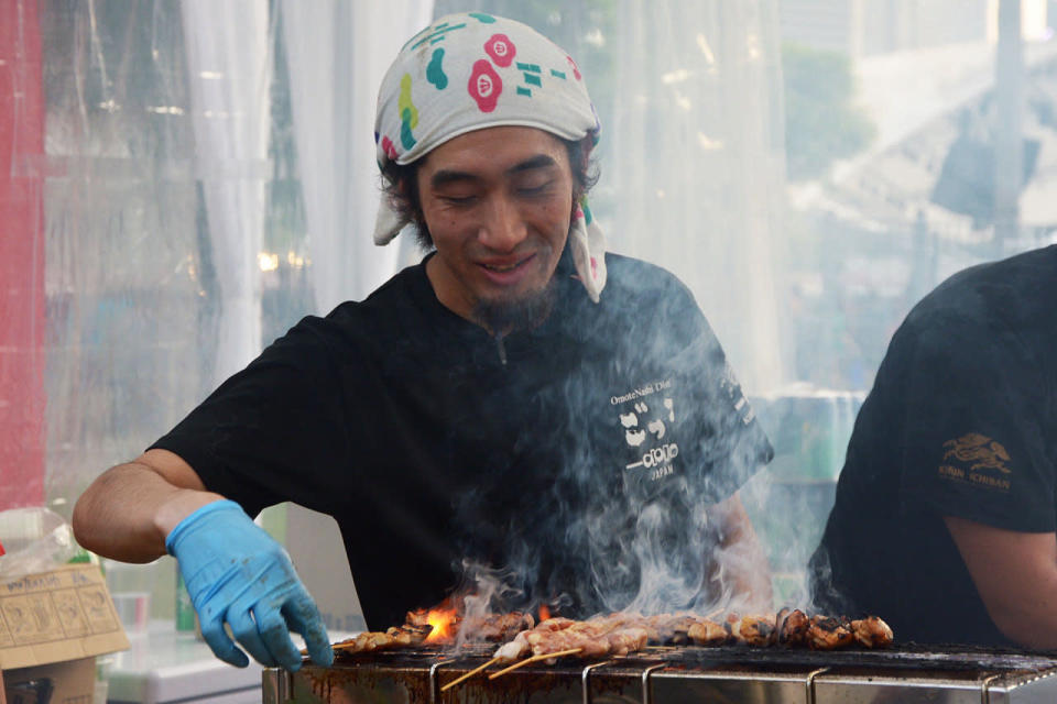 Yakitori (Japanese skewered chicken) being grilled. (Photo: Sharlene Sankaran/Yahoo Singapore)