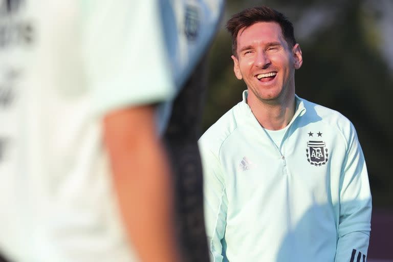 Sonríe Messi, antes de su quinta final con la selección. ¿La vencida?