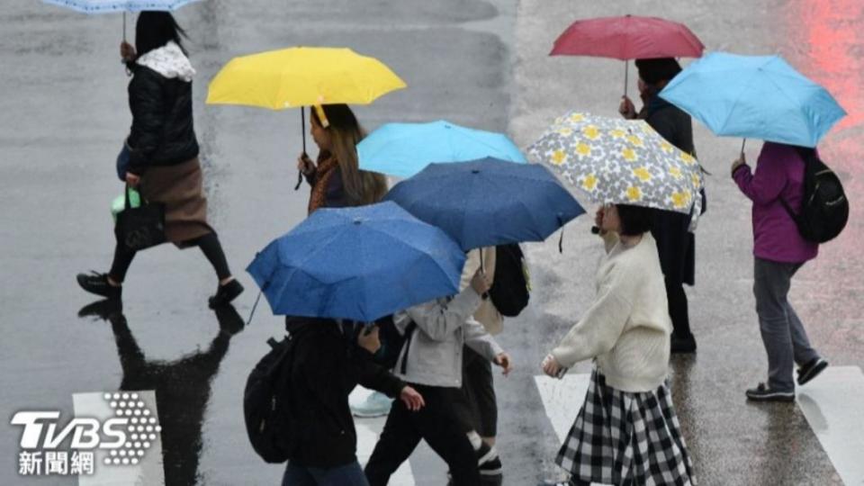 明天中部以北防大雨。（圖／胡瑞麒攝）