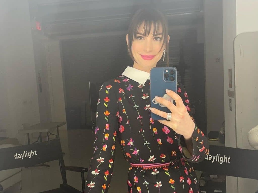 The Devil Wears Prada fans think Anne Hathaway looks like her iconic character in new photos  (Instagram / Anne Hathaway)