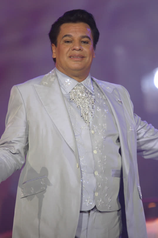 <p>Descanse en paz, Juan Gabriel.</p><p><i>Fotos: Agencia México, Mezcalent, Twitter</i></p>