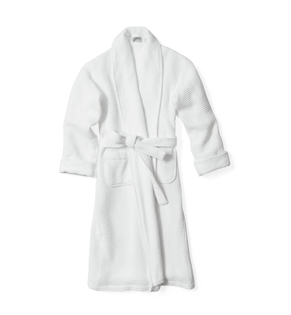 <p><a href="https://go.redirectingat.com?id=74968X1596630&url=https%3A%2F%2Fwww.serenaandlily.com%2Fproducts%2Fst-helena-spa-robe%2F477981%3Fgclid%3DCj0KCQjwjryjBhD0ARIsAMLvnF_wQXQvqu96Ku0w4Tj5obB0DR3Ff7qO76HY3_L26rUfm-VlJS77HM4aAqMhEALw_wcB&sref=https%3A%2F%2Fwww.esquire.com%2Flifestyle%2Fhealth%2Fg44005663%2Fbest-spa-robes%2F" rel="nofollow noopener" target="_blank" data-ylk="slk:Shop Now;elm:context_link;itc:0;sec:content-canvas" class="link ">Shop Now</a></p><p>St. Helena Spa Robe</p><p>$148.00</p><p>Serena & Lily</p>