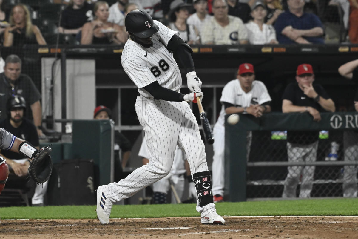 Luis Robert Jr. and Pete Alonso Lead the Field for Baseball's Home Run  Derby in Seattle