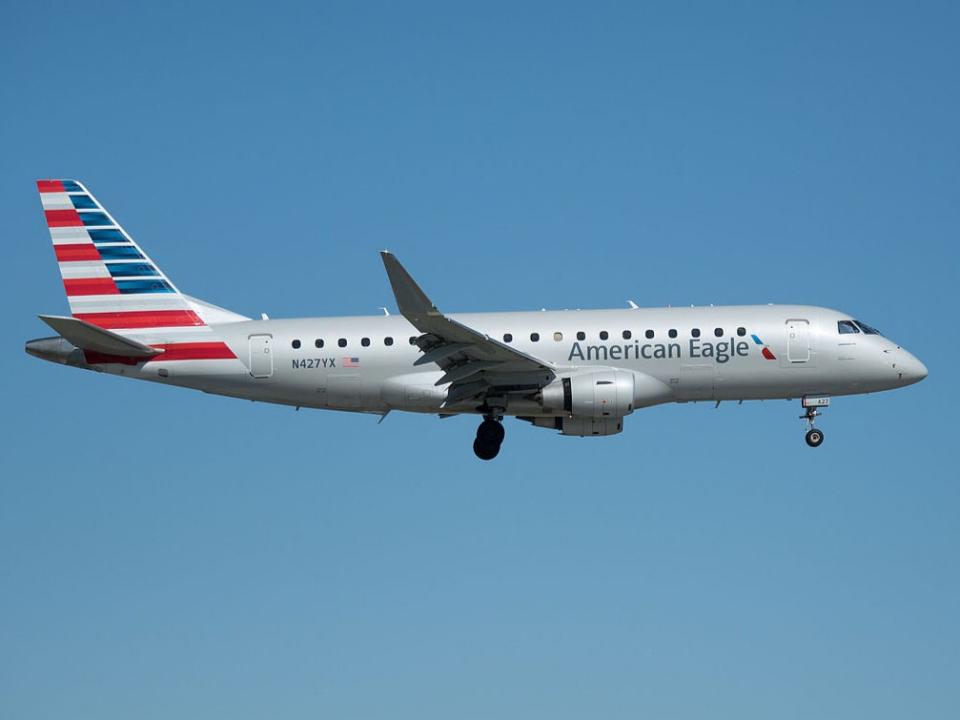 An American Eagle flight was diverted (Wikimedia/Venkat Mangudi)