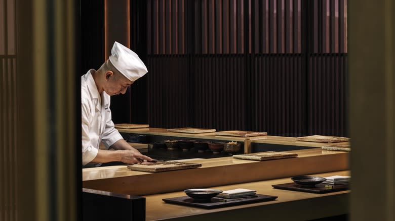 Hoseki chef preparing food