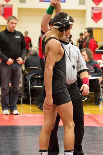 After some court drama, Tyson Leon will be allowed to wrestle for Shakopee (Minn.) High -- Twitter