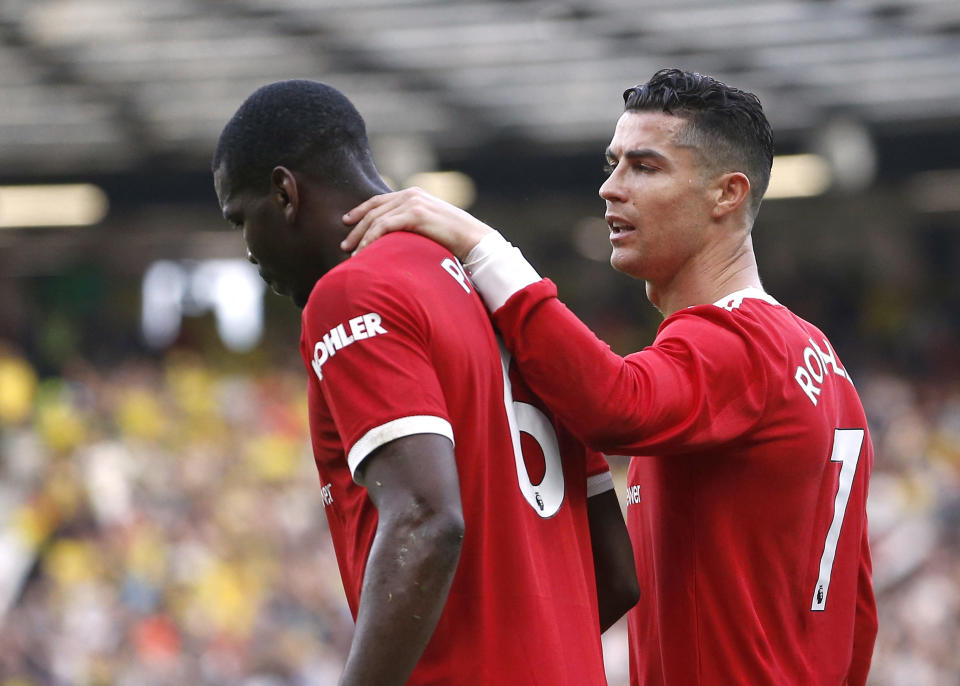 Paul Pogba y Cristiano Ronaldo durante un partido del Manchester United contra Norwich City en Old Trafford. (Foto: REUTERS/Craig Brough)