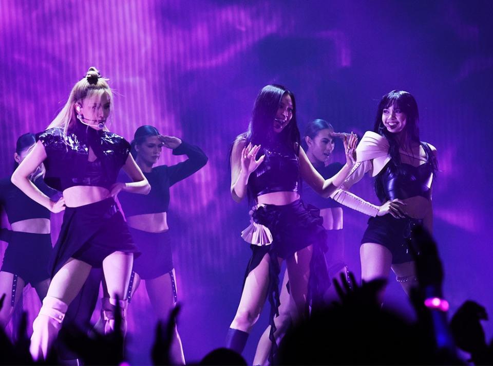 BLACKPINK, 2022 MTV Video Music, Performances 