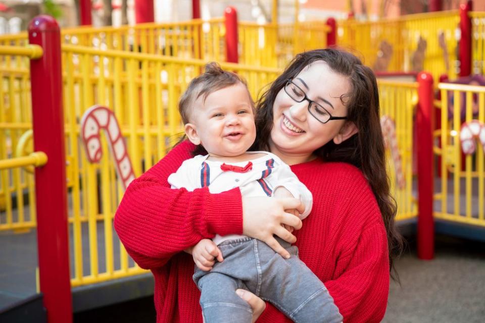Kristin Simpson and son Omarion | Peter Barta/St. Jude Children’s Research Hospital