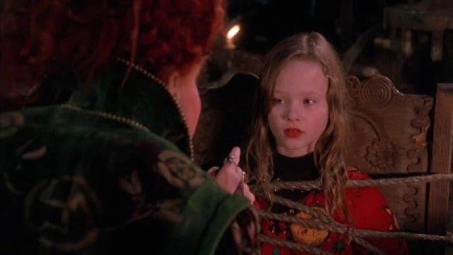 Hocus Pocus 2 Flashback Makes The Sanderson Sisters Even Worse Villains