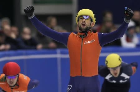 Netherlands' Niels Kerstholt celebrates after winning the men's 3000 meters race at the European Short track Speed Skating Championship in Mlada Boleslav January 29, 2012. REUTERS/David W Cerny