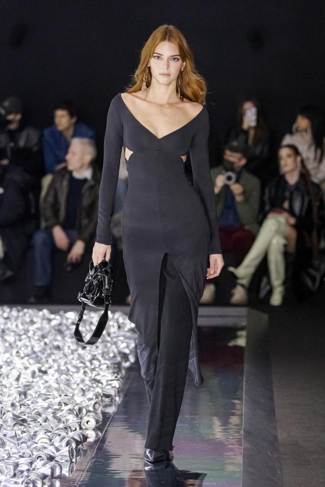 Kendall Jenner Shows Off Her New Auburn Hair In Black Cut-Out Dress At  Paris Fashion Week - Yahoo Sports