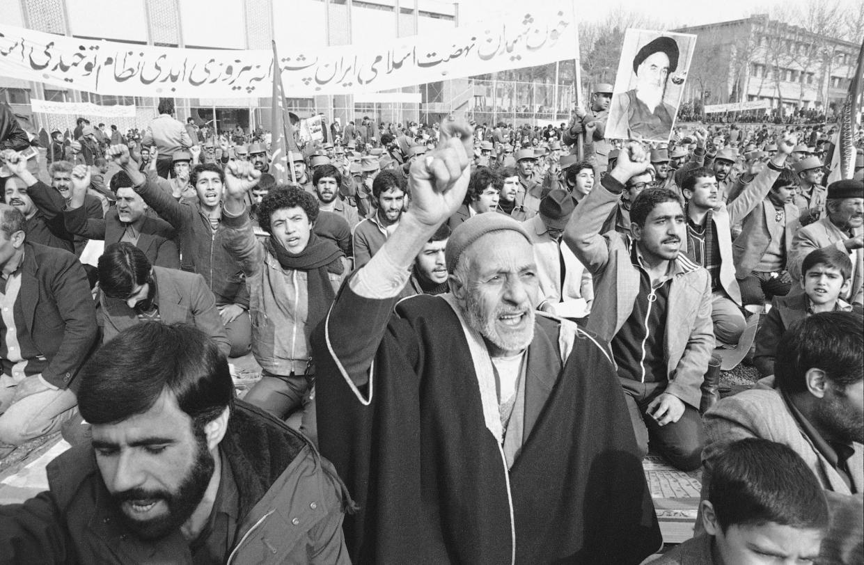 Iran Revolution 1979 photo 2