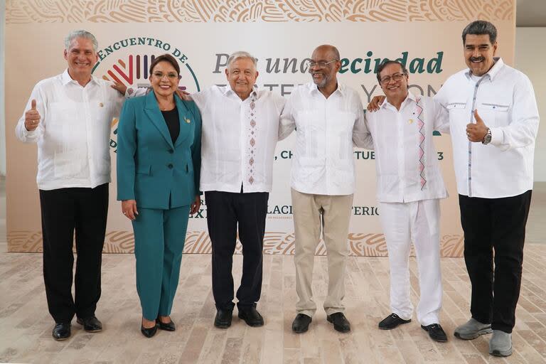 23/10/2023 El presidente de Cuba, Miguel Díaz-Canel, de Honduras, Xiomara Castro, de México, Andrés Manuel López Obrador, de Haití, Ariel Henry, de Colombia, Gustavo Petro, y de Venezuela, Nicolás Maduro (de izquierda a derecha) POLITICA LATINOAMÉRICA INTERNACIONAL PRESIDENCIA DE VENEZUELA