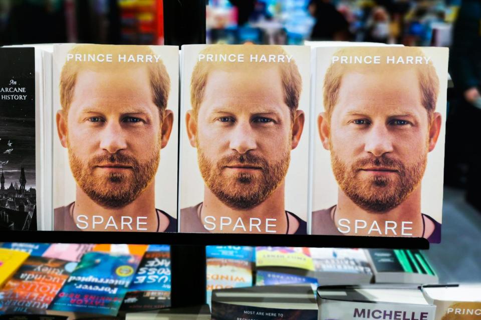 Prinz Harry hat angeblich 20 Millionen Dollar Vorschuss für sein Buch bekommen. - Copyright: picture alliance / NurPhoto | Beata Zawrzel