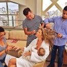 <p>La prueba de que las mujeres pueden hacer varias cosas a la vez <i>(Instagram/<a rel="nofollow noopener" href="https://www.instagram.com/gisele/" target="_blank" data-ylk="slk:gisele;elm:context_link;itc:0;sec:content-canvas" class="link ">gisele</a>).</i></p>