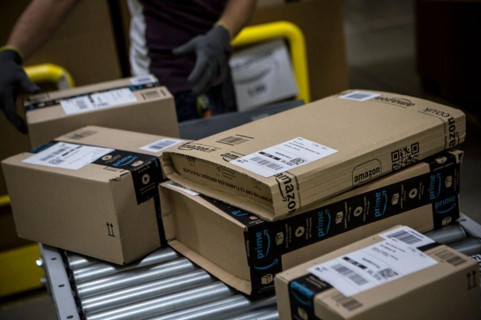 Heute ist Amazon ein E-Commerce-Riese. Den Erfolg verdankt das Unternehmen und dessen Gründer Jeff Bezos auch den Mitarbeitern. - Copyright: Emanuele Cremaschi/Getty Images