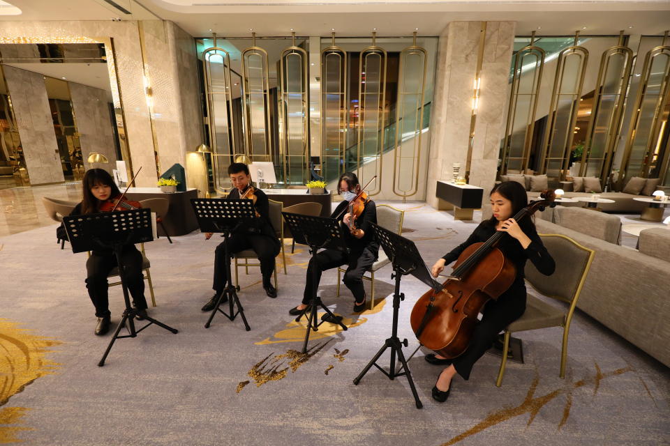 大廳酒廊晚間有古典樂團演奏。