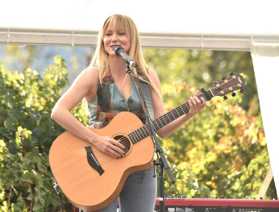 Jewel performs during 2019 Live in the Vineyard at Peju winery on Nov. 2, 2019 in Napa, California.