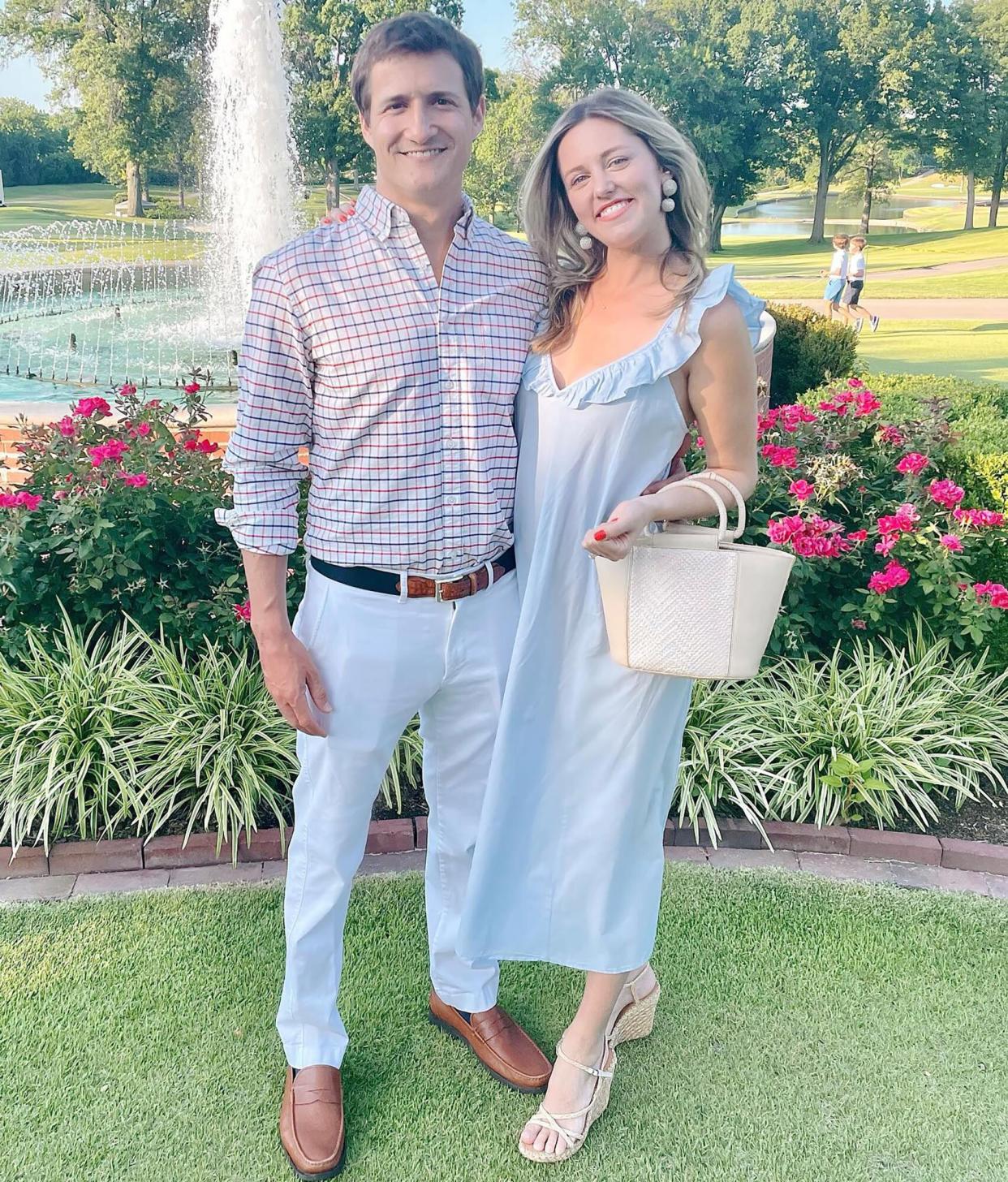 Taylor Louderman is pregnant. Brooks Toth. https://www.instagram.com/p/CfngNj4sZTG/.